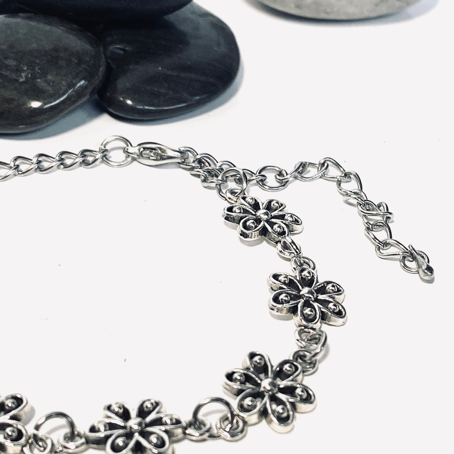 Fotlänk silver blommor