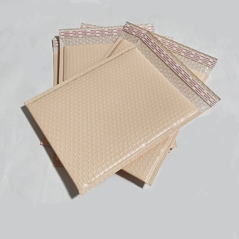 10-pack of padded envelopes, various colors