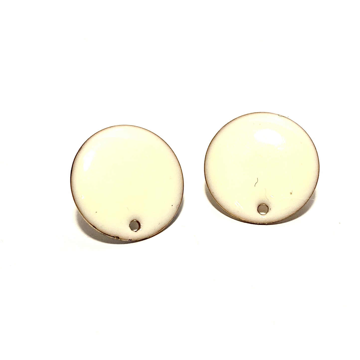 Runda platta enamel Örhängen vita