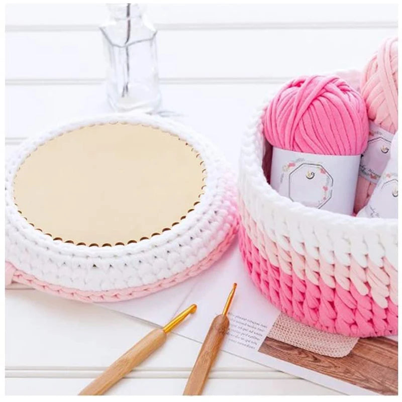 Wooden bottom for basket crochet