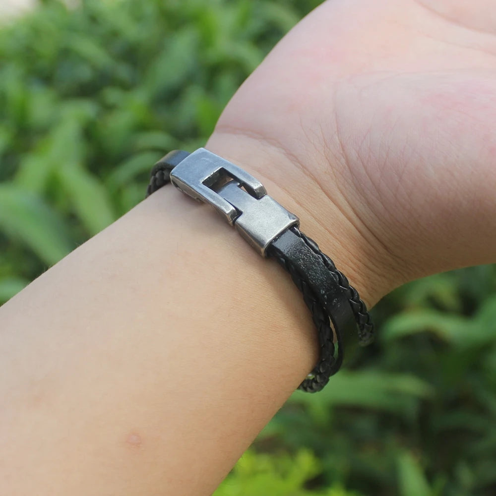 Armband flätad läder och metall sliders