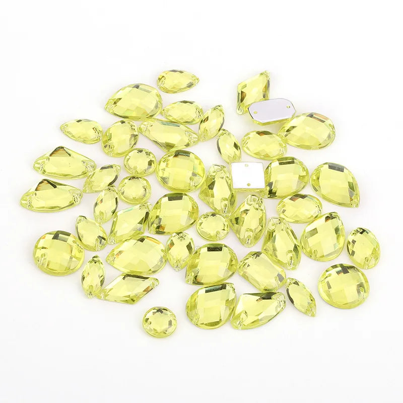 Mixed packaging with rhinestones in different shapes