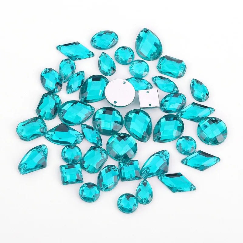 Mixed packaging with rhinestones in different shapes