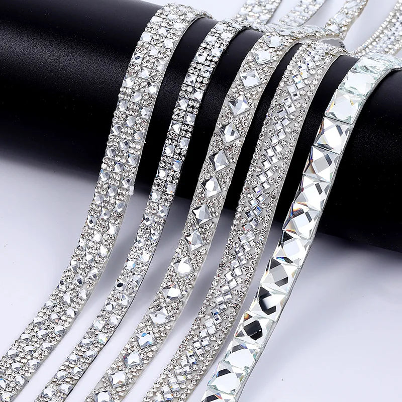 Strass tejp med strass plattor