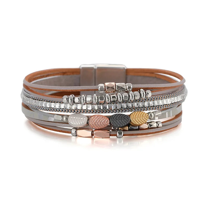Bohemian läder armband utsmyckad med pärlor