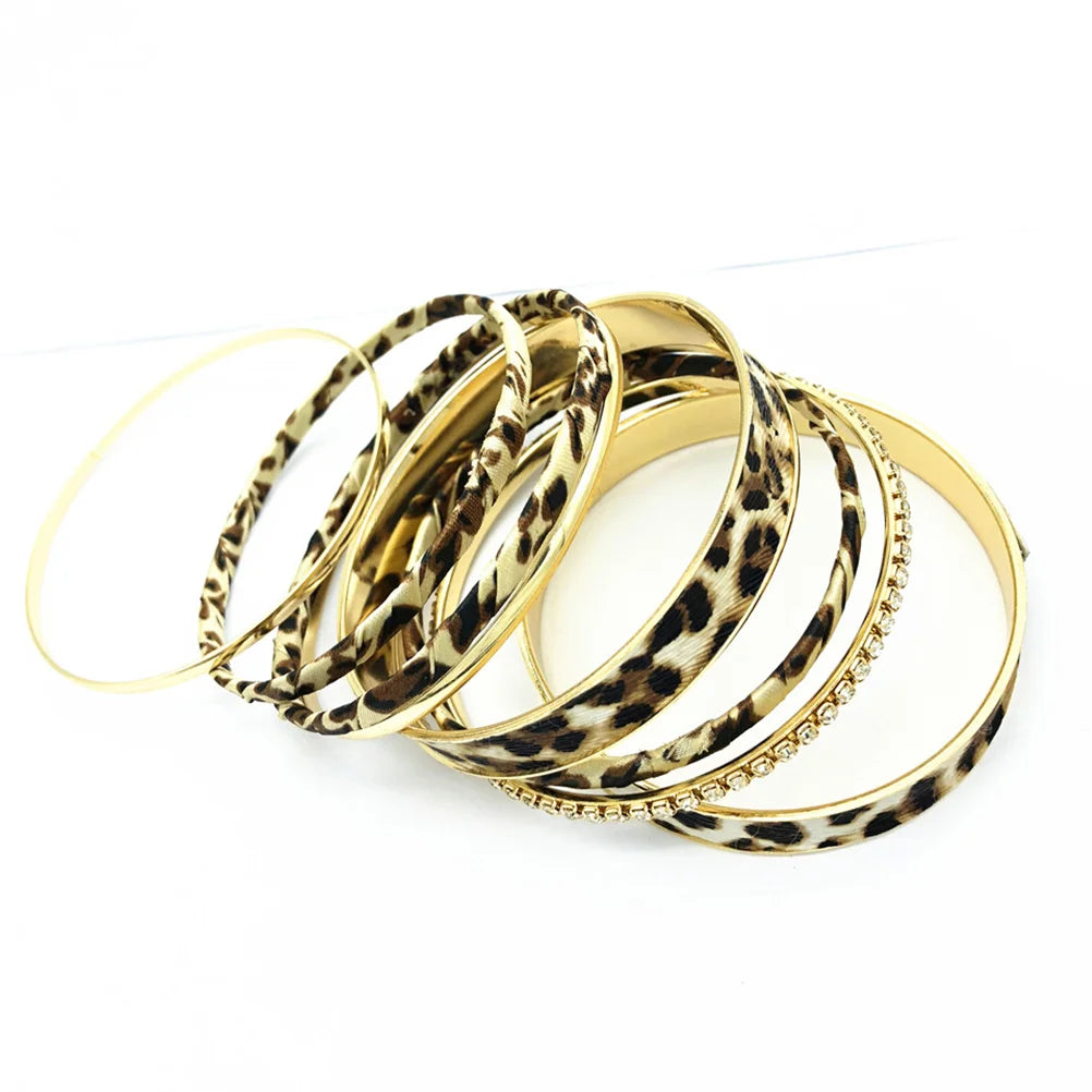 6pcs Bracelets in leopard pattern light gold