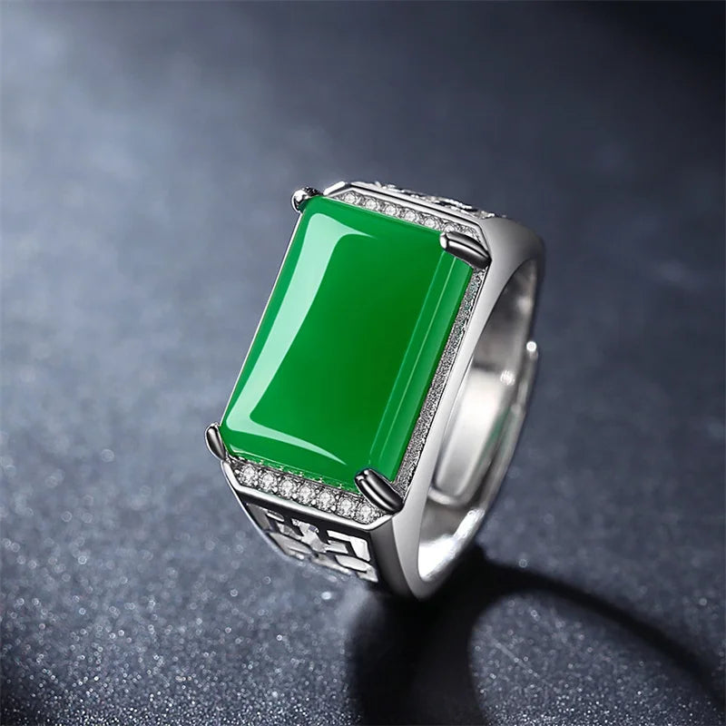 Wide ring in genuine silver with a crystal stone in the middle.