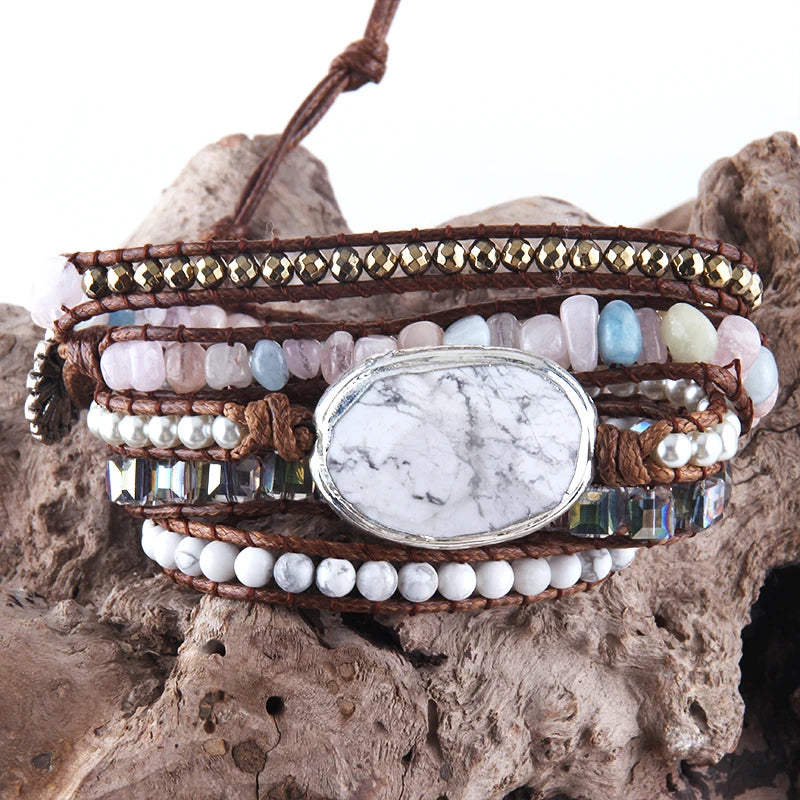 Armband med ädelsten pärlor
