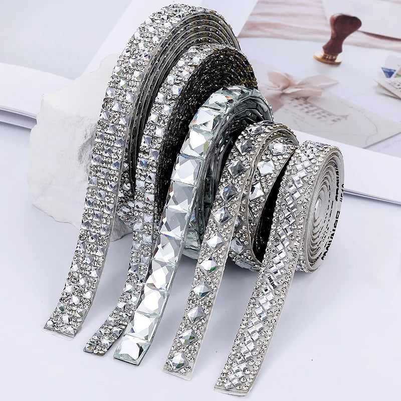 Strass tejp med strass plattor