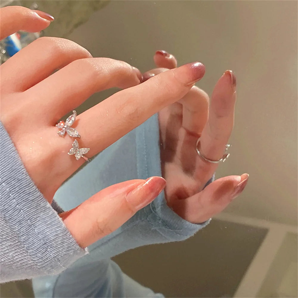 öppen ring med fjärilar platinum