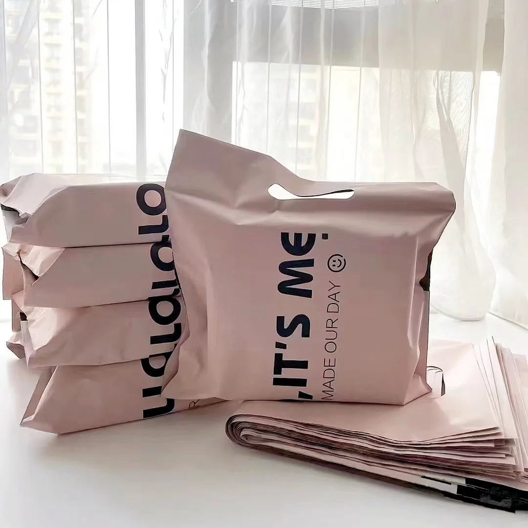 Fraktpåsar med text