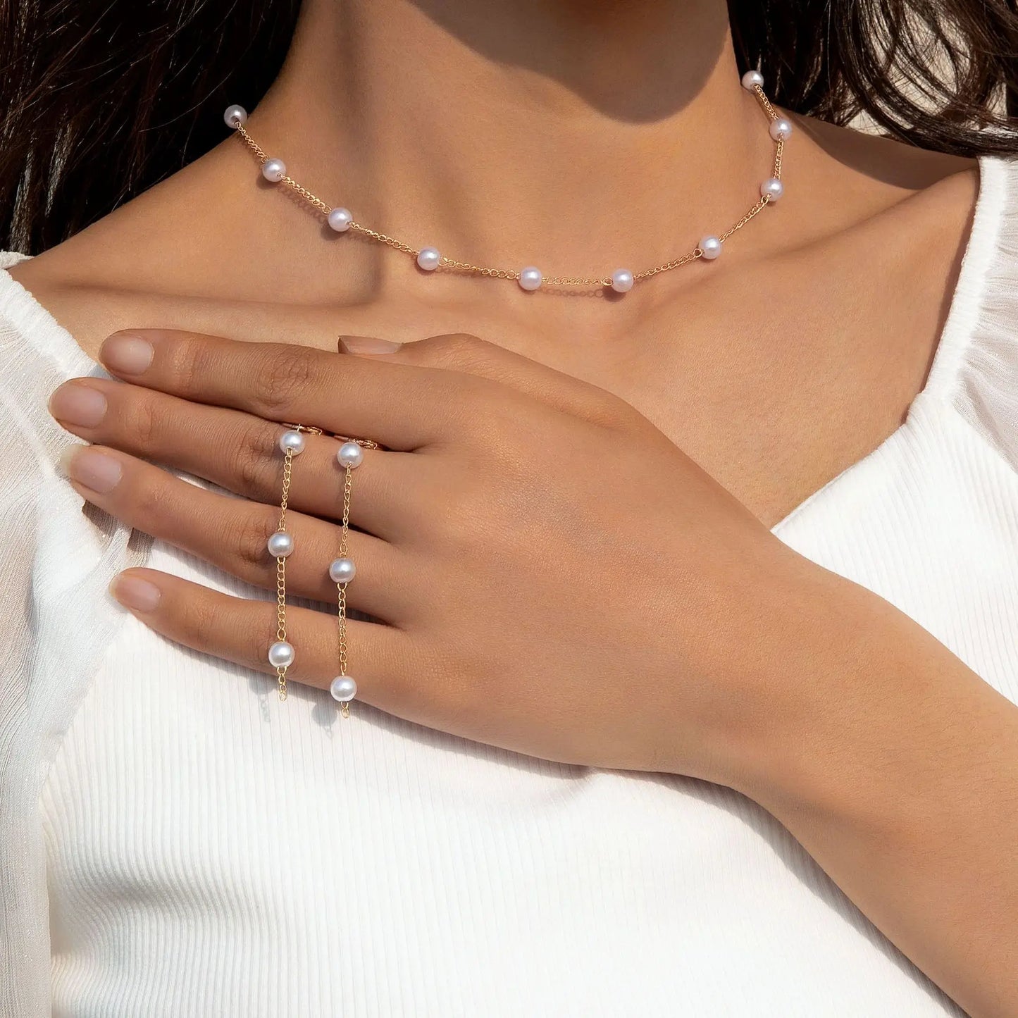Matchande halsband och örhängen med kedja och pearls