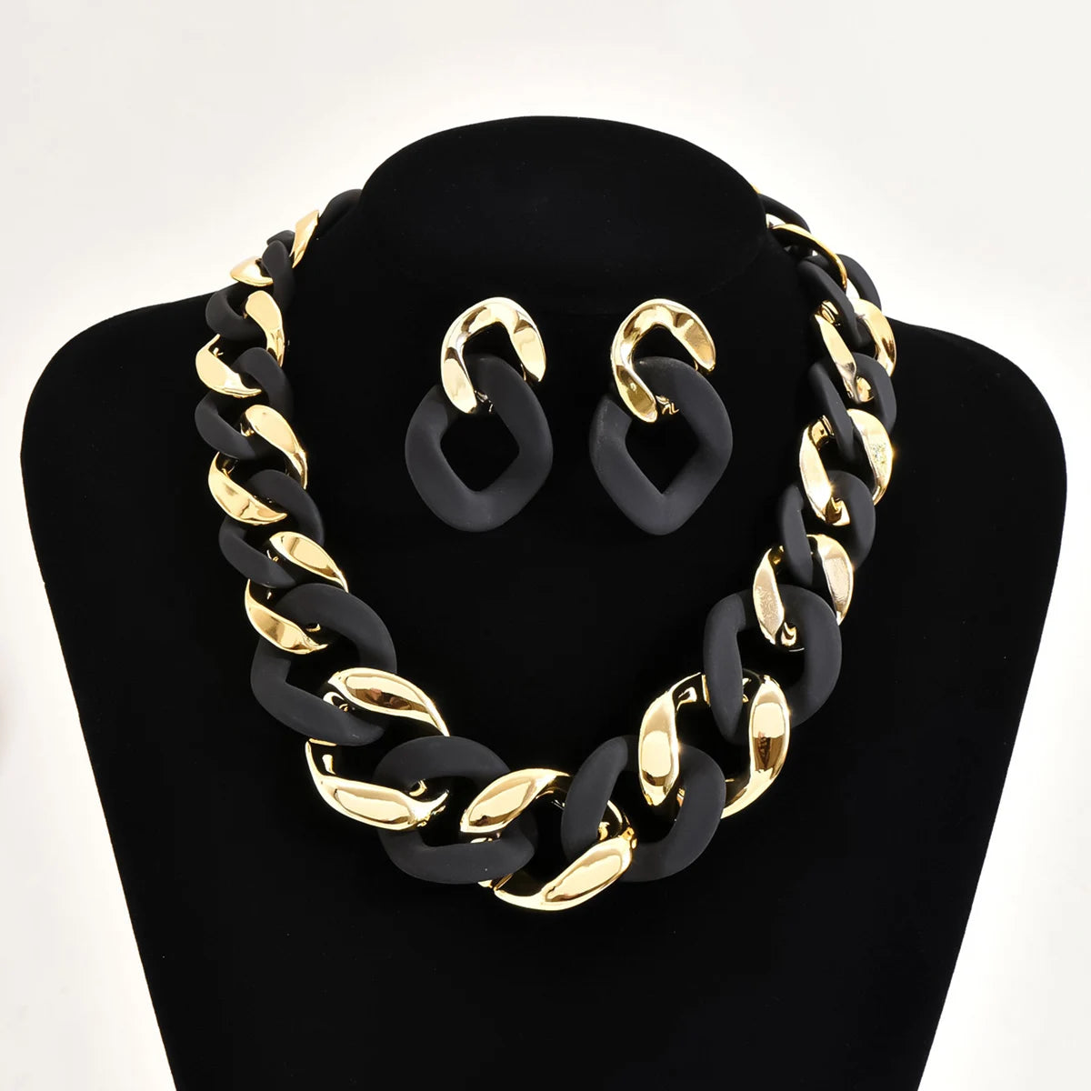 Necklace & earrings set acrylic curb chain