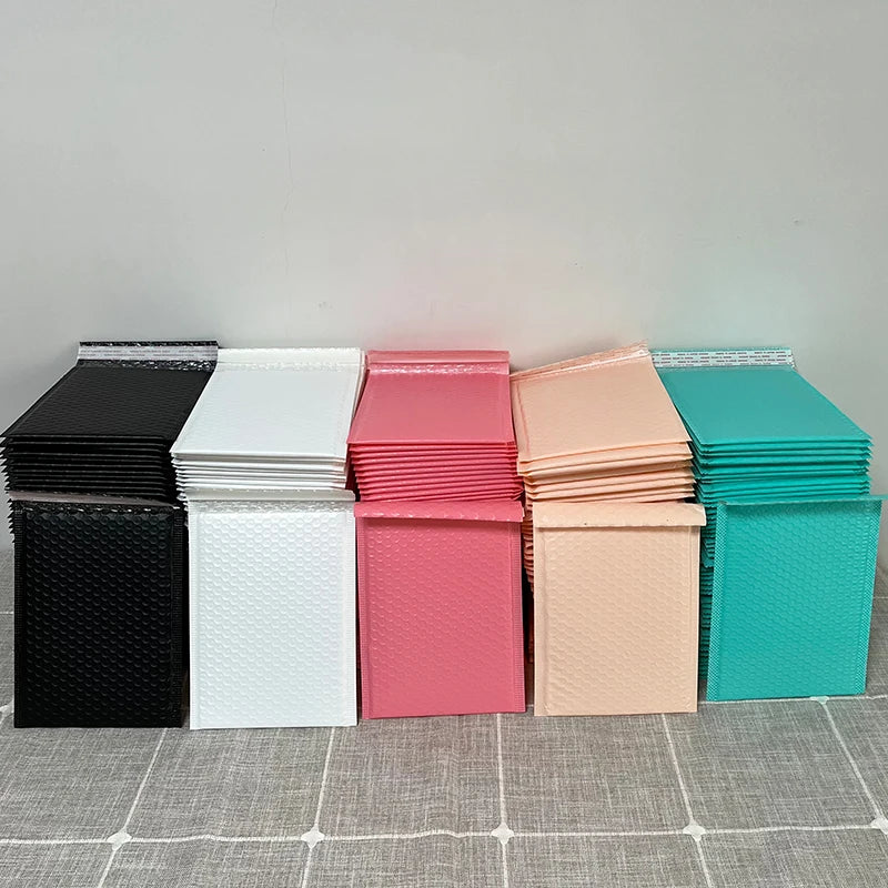 10-pack of padded envelopes, various colors