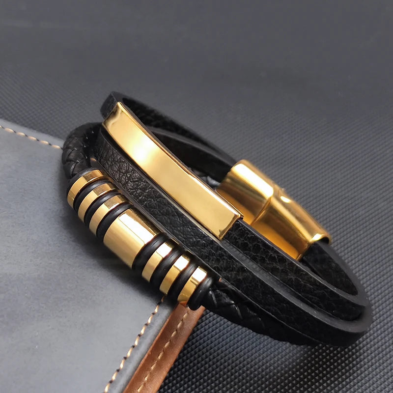 Armband svart läder med guld detaljer