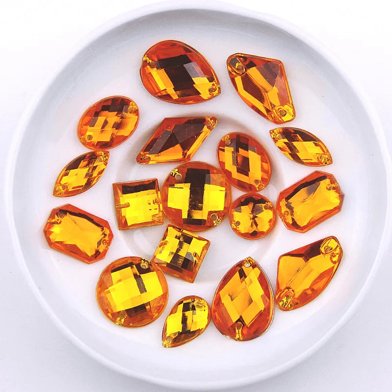 Mixed packaging with rhinestones in different shapes