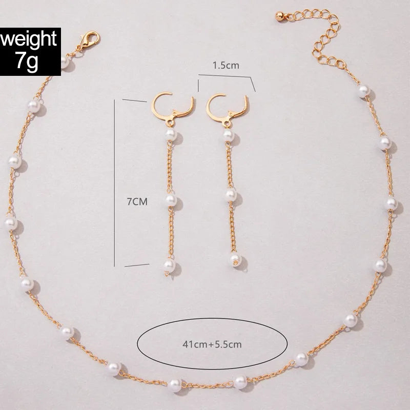 Matchande halsband och örhängen med kedja och pearls