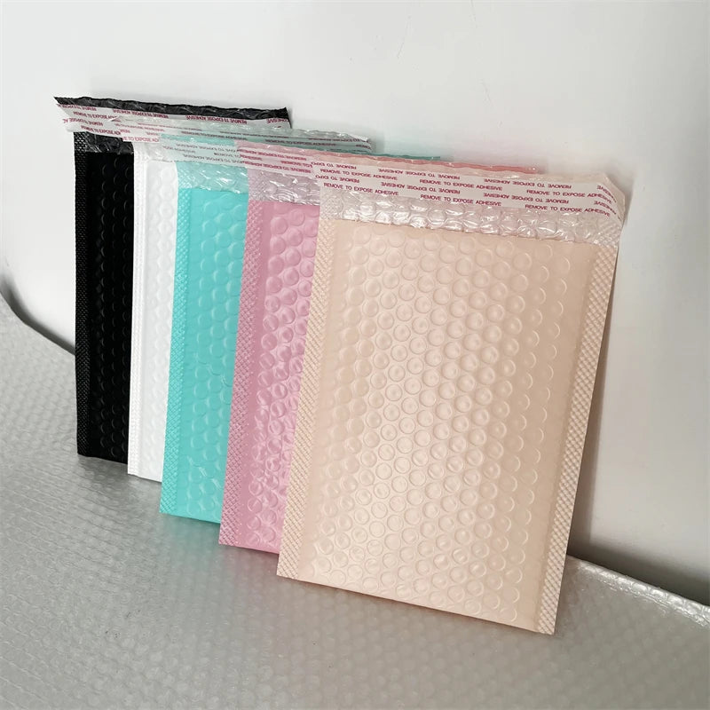 10-pack of padded envelopes, various colors