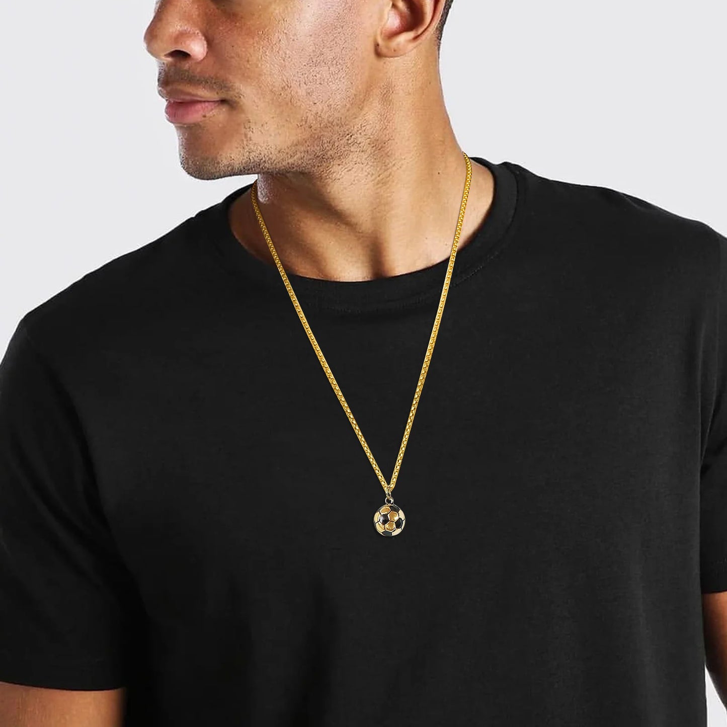 Halsband med fotboll berlock