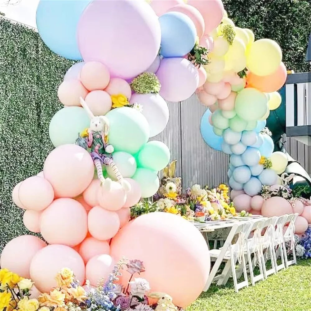 Stora pastellfärgade ballonger