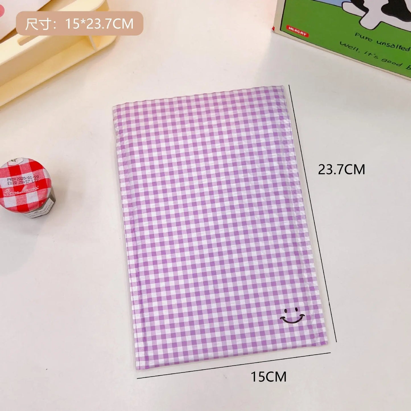 10-pack Checkered padded envelopes in various colors