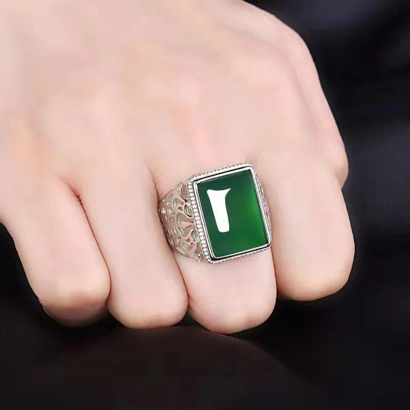 Wide ring in genuine silver with a crystal stone in the middle.