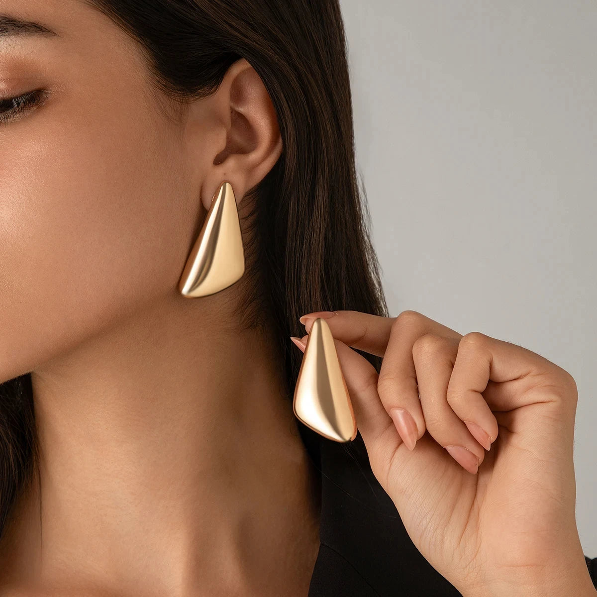 Fashion design earrings triangle shaped Gold/silver