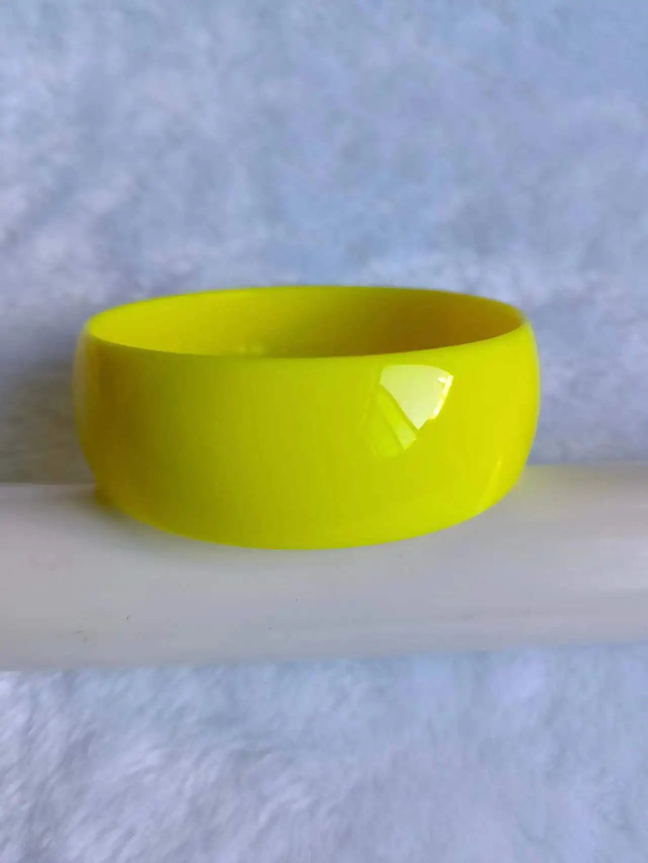 Bred acrylic armband candy color