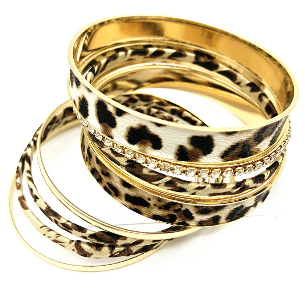 6pcs Bracelets in leopard pattern light gold