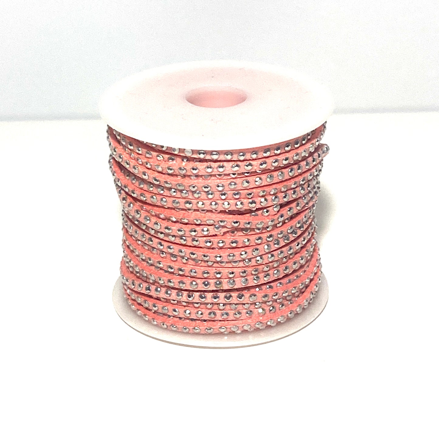 Ribbon with rivets