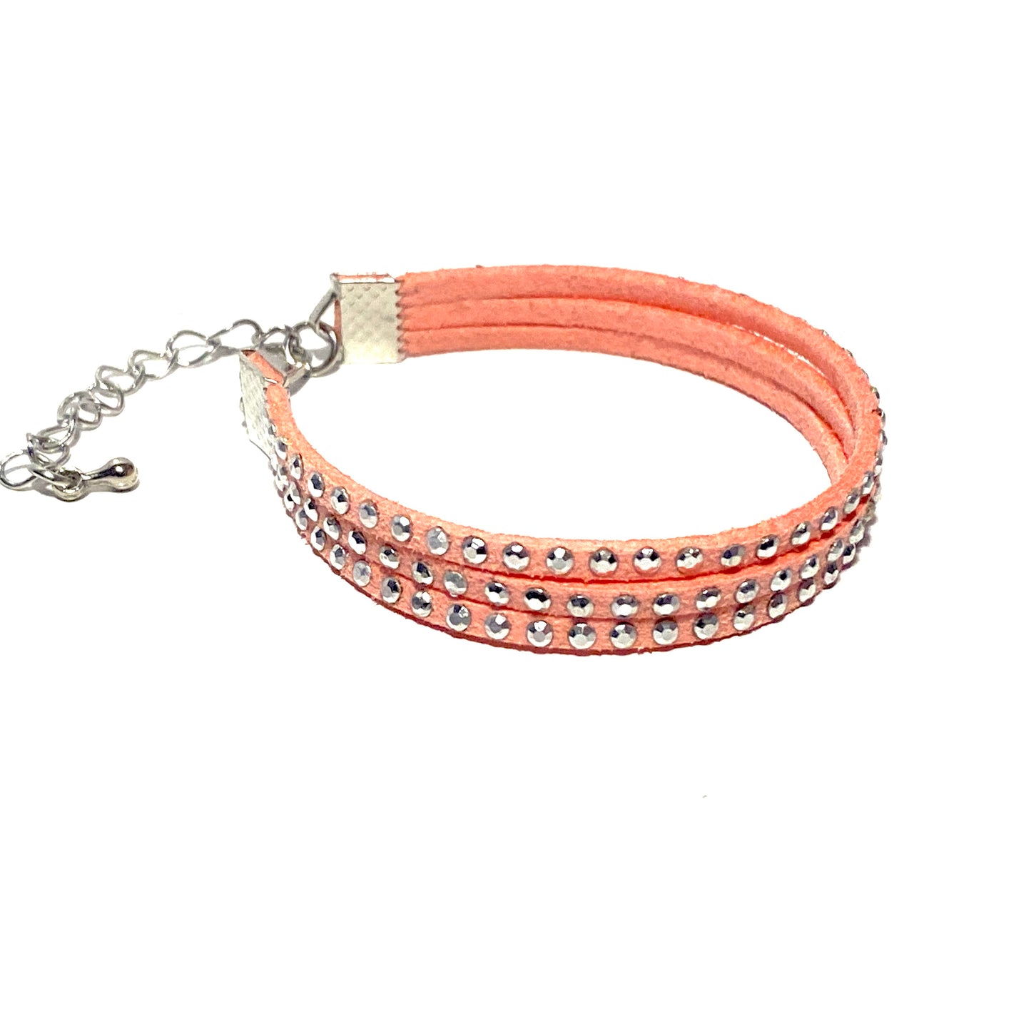 Ribbon with rivets