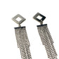 Rhomb formade örhängen med en tassel i silver