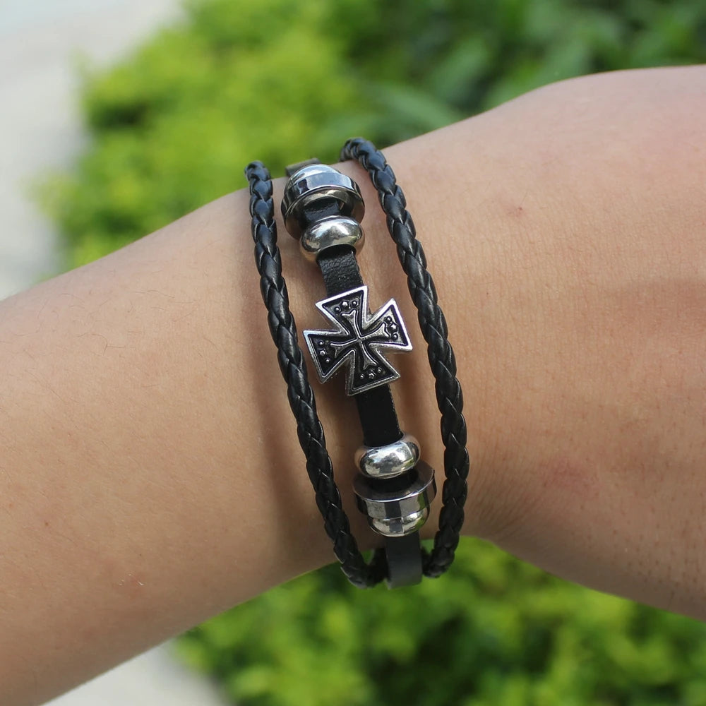 Armband flätad läder och metall sliders