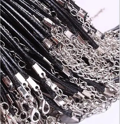 Finished necklace black Leather