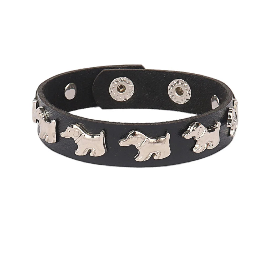 goth punk armband svart läder med nitar i olika motiv
