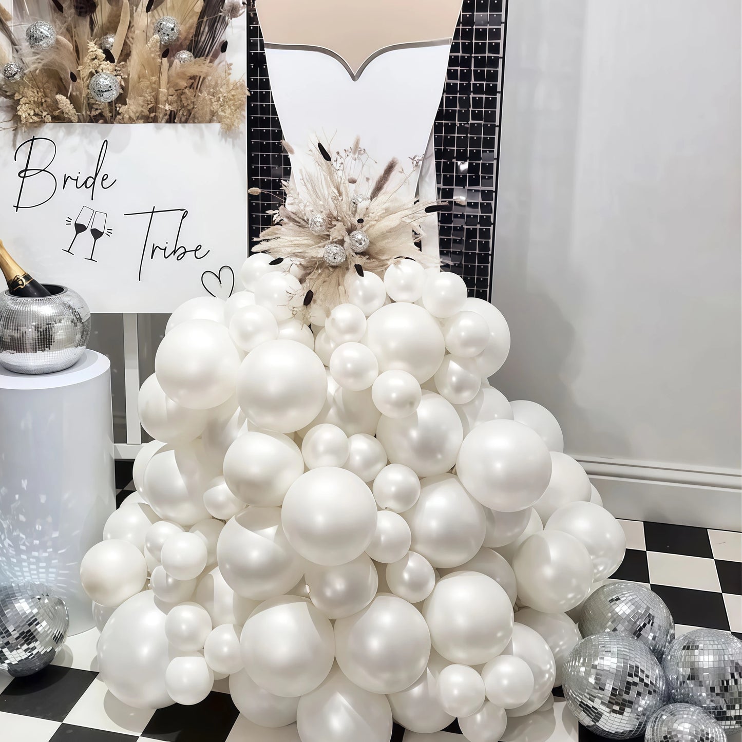 Förpackning med Ballonger pearl vit