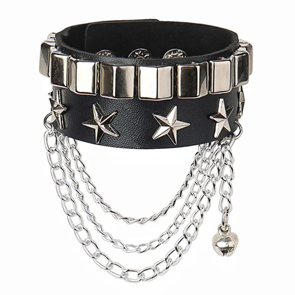 goth punk armband svart läder med nitar i olika motiv