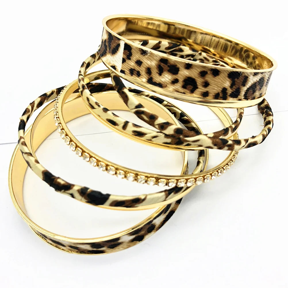 6pcs Bracelets in leopard pattern light gold