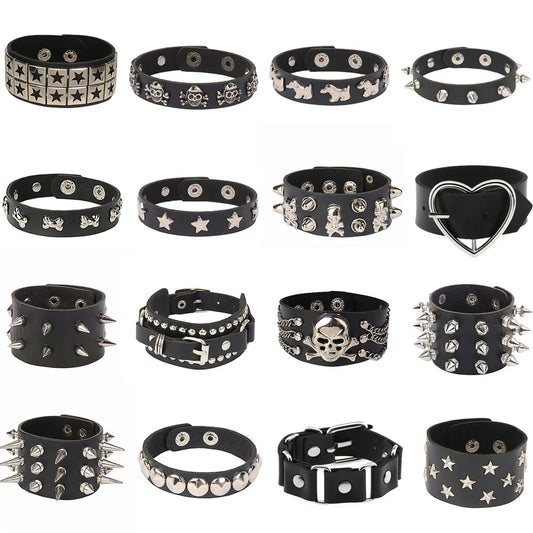 goth punk armband svart läder med nitar i olika motiv
