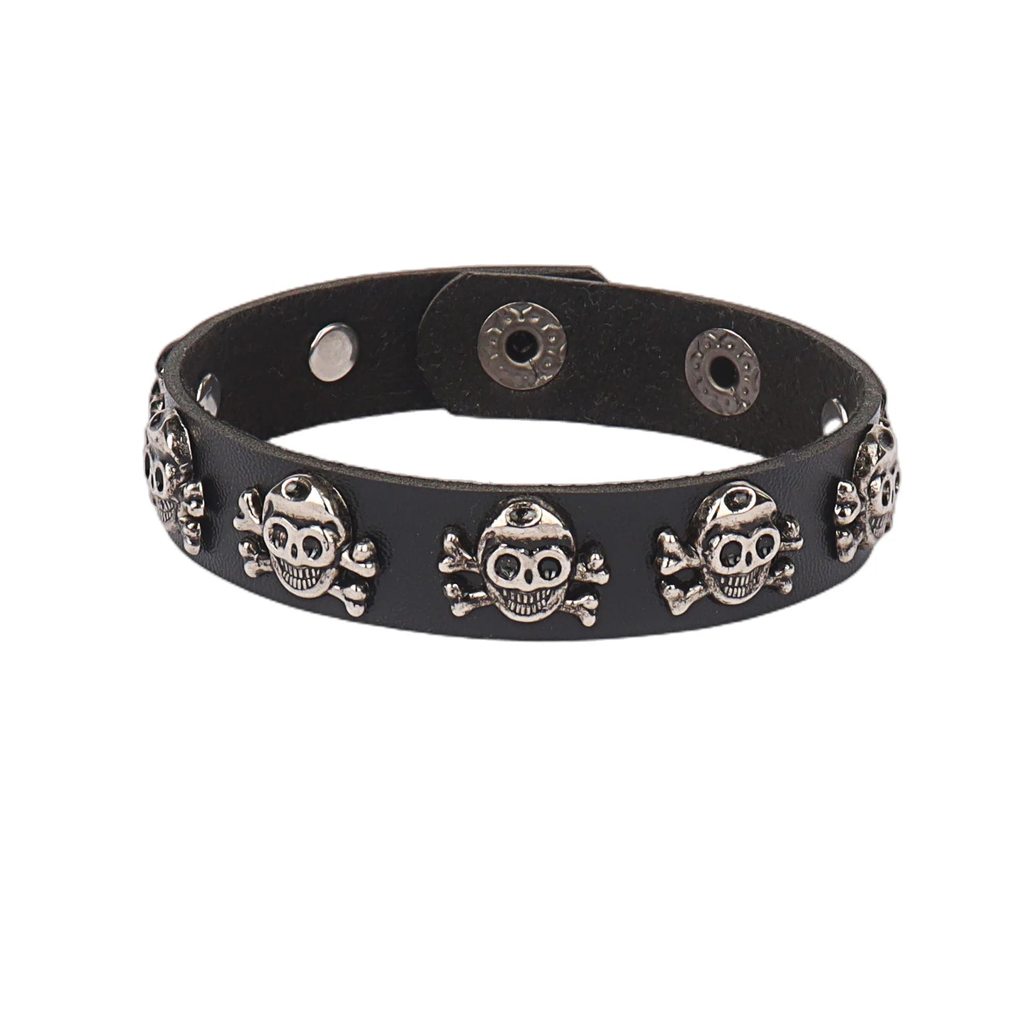 goth punk armband svart läder med nitar i olika motiv