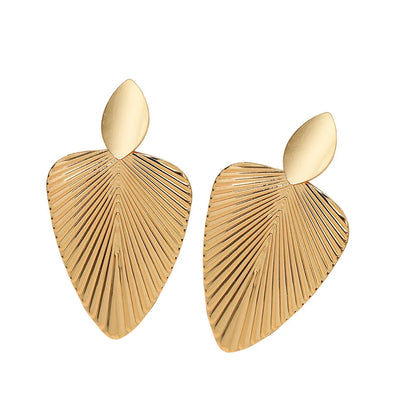Leaf-shaped earrings Light gold in Stainless steel