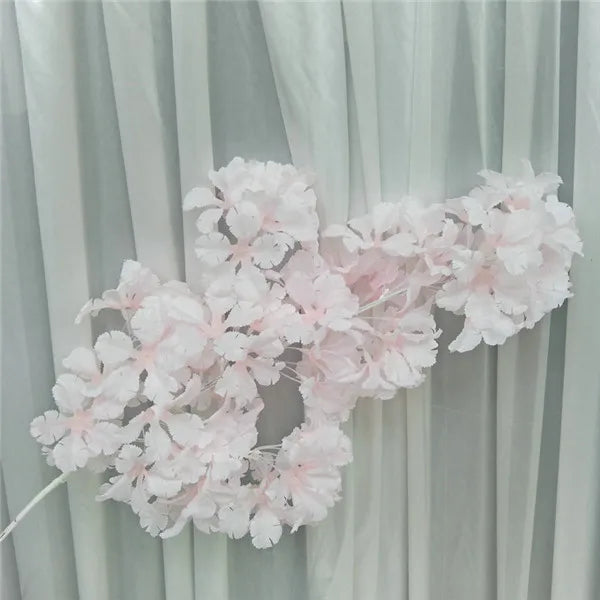 Långa plast blommor