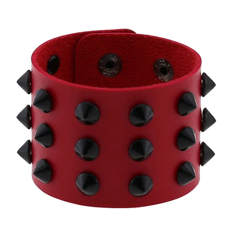 Goth Punk Spike armband med nitar