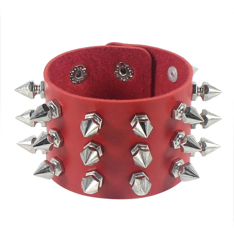 Goth Punk Spike armband med nitar