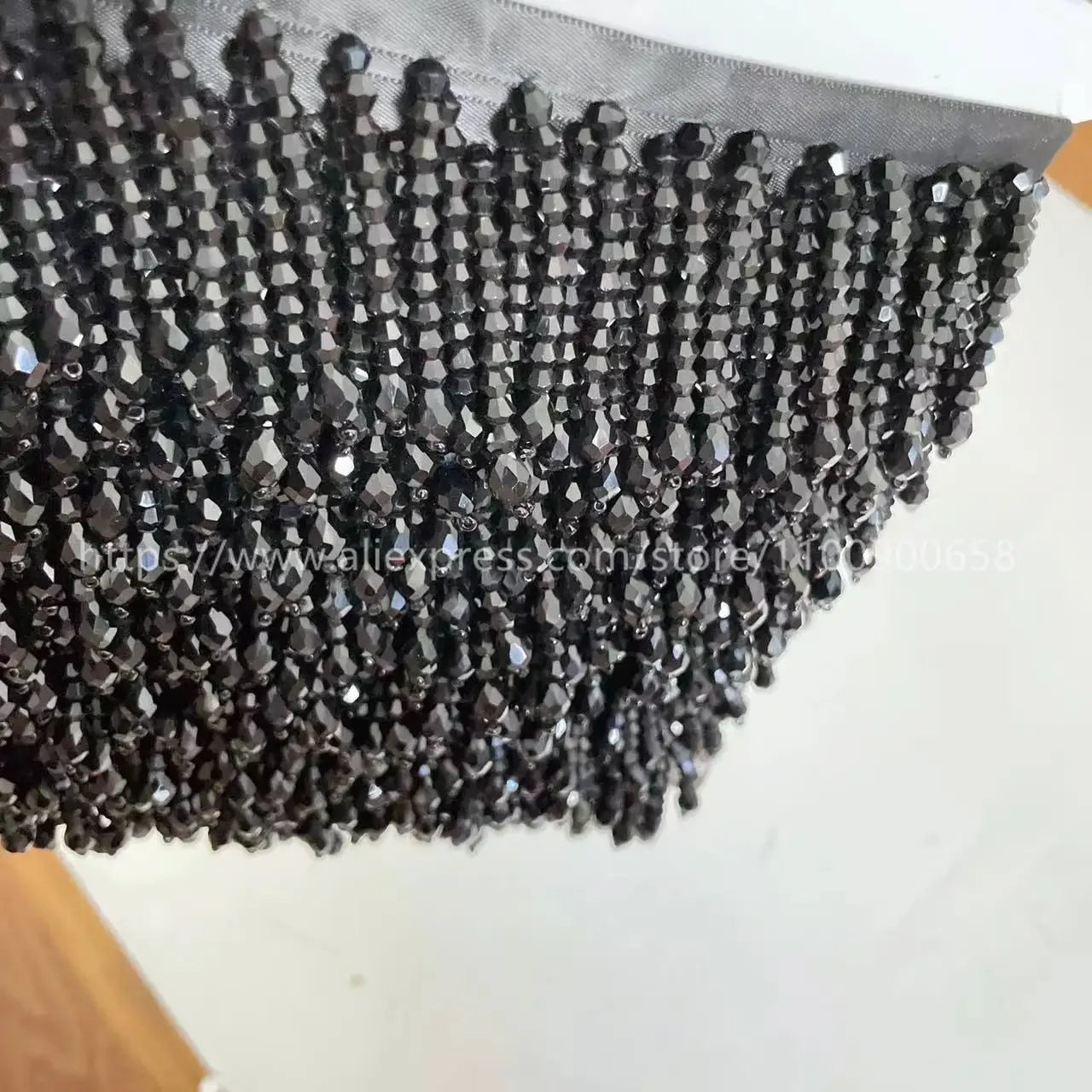 Tassel med pärlor längd 91cm