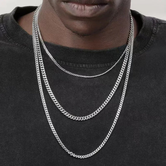 Halsband med curb kedjor i olika storlekar