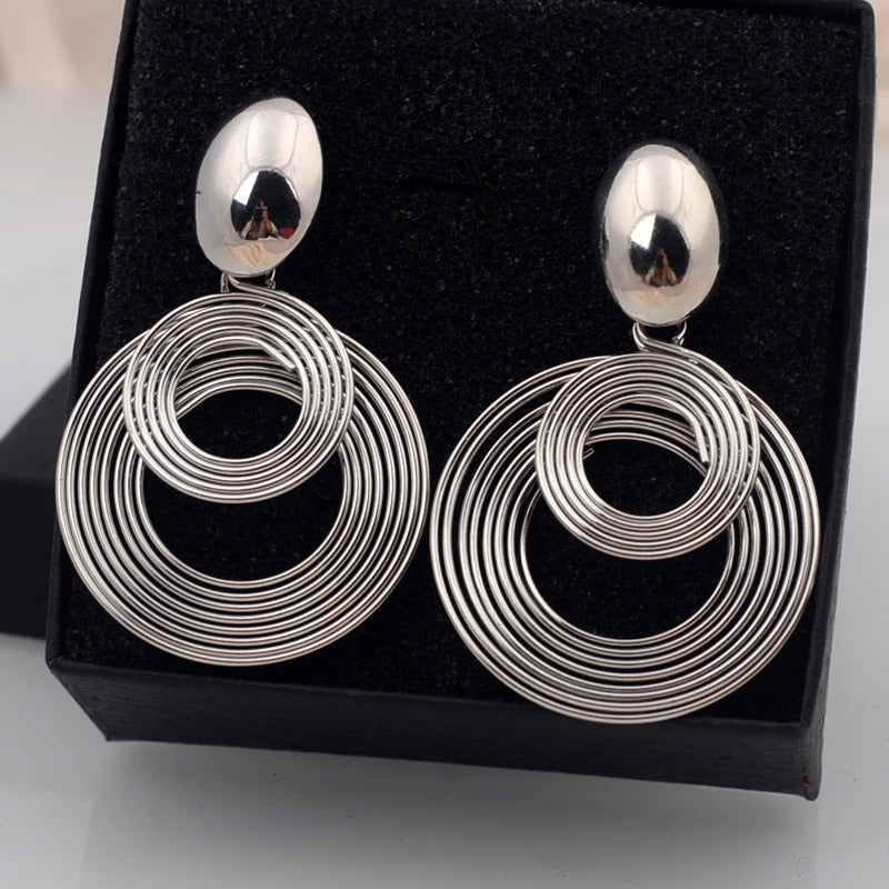 Trendiga örhängen med ringar Ljusguld/silver