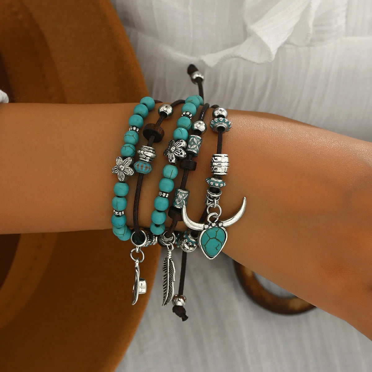 Bohemisk armband turquoise metall detaljer