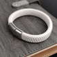Armband vit flätad läder