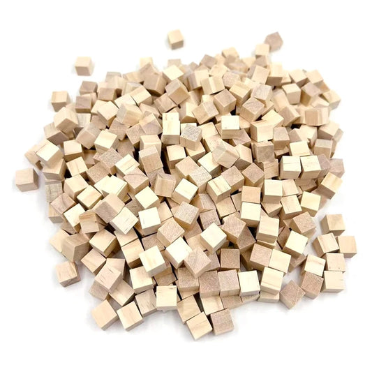 Större förpackning trä kuber 1cm